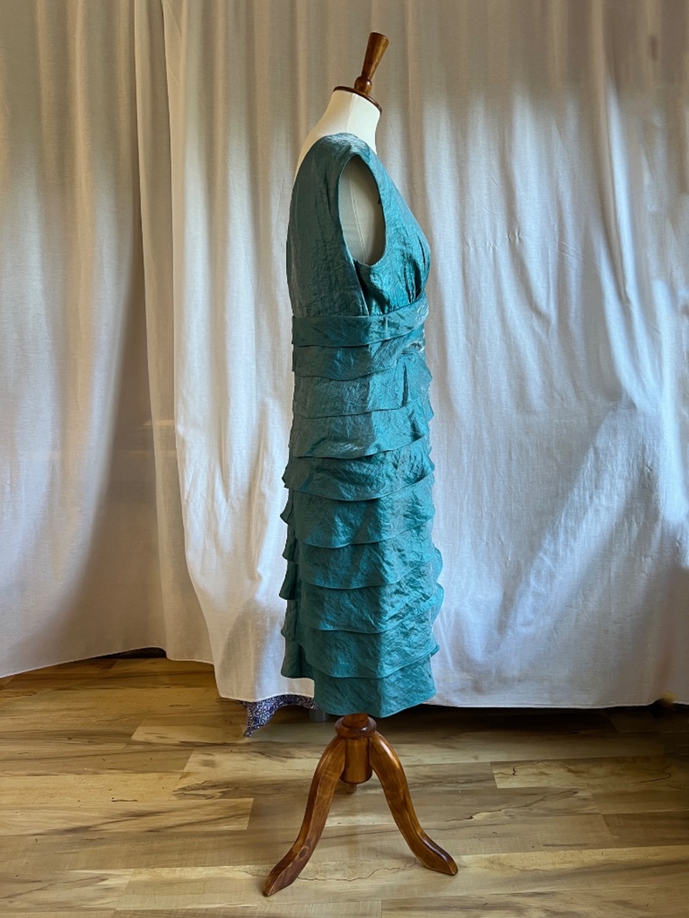 Turquoise Blue Pleated Formal Midi Dress - Picture 5 of 8